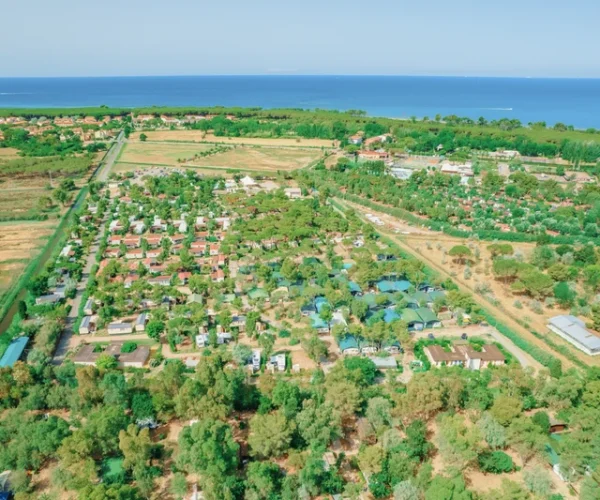 Toscana Bella Camping Village in Toscane droneview van de camping